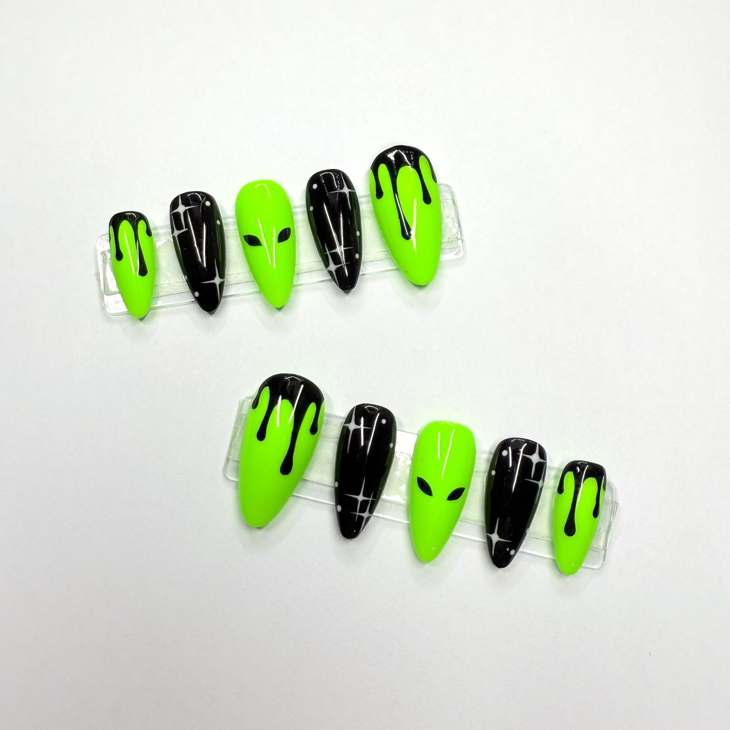 Alien Press-On Nails